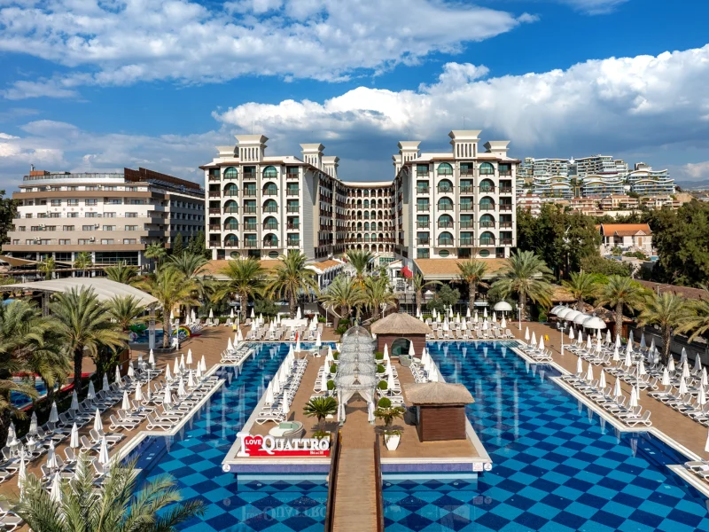 Quattro Beach Otel
