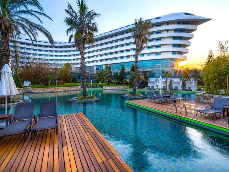 Concorde De Luxe Resort Otel